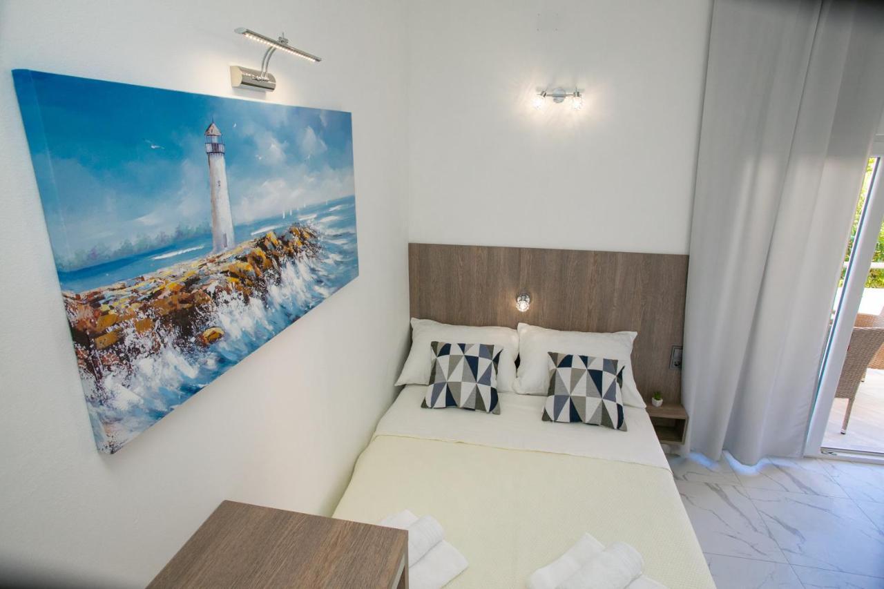 Apartments Sun Dance With Heated Pool โนวาลยา ภายนอก รูปภาพ